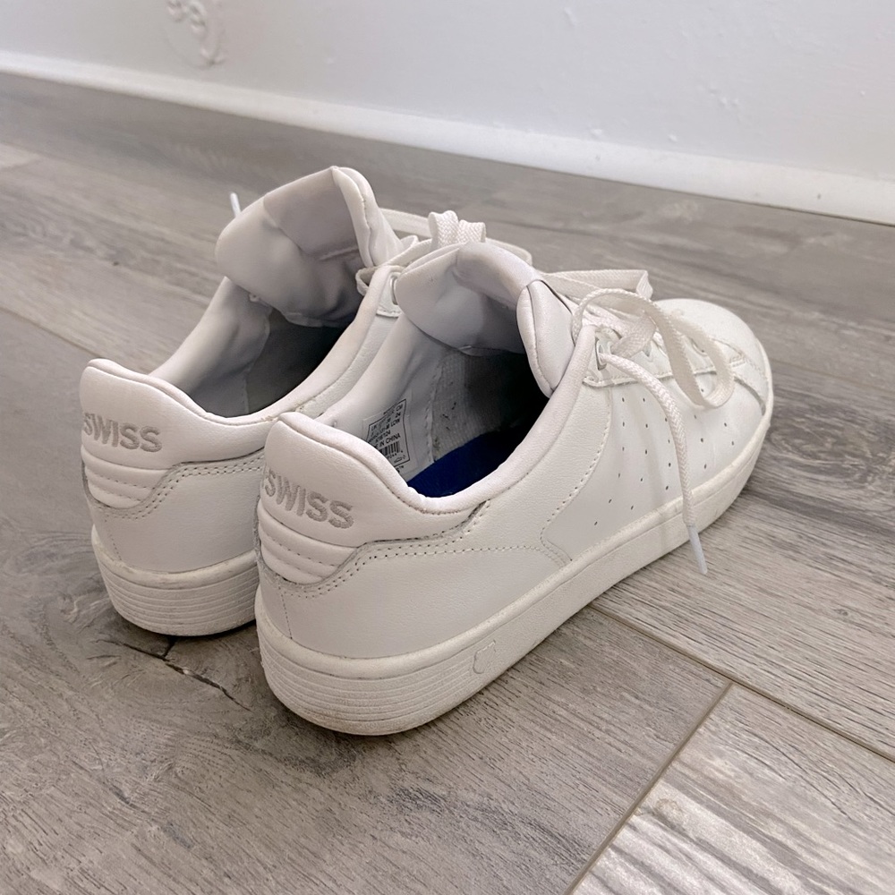 Kswiss sneakers with memory foam inside